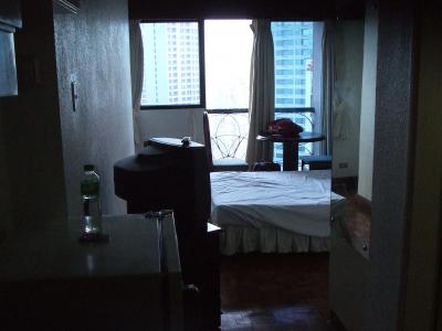 内装は普通でベッドも綺麗でした。