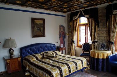 ファブリックが素敵なお部屋。