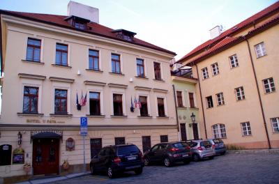 外観はシンプルです。