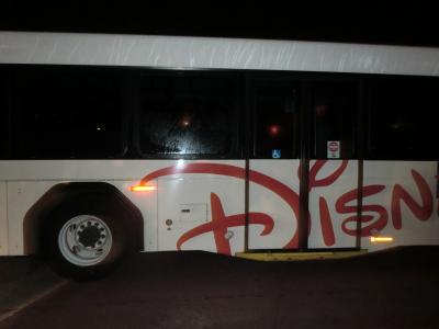 ディズニーバスが来てくれます