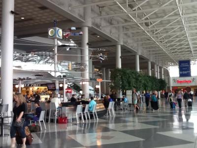 シャーロット ダグラス国際空港 (CLT)                Charlotte Douglas International Airport (CLT)