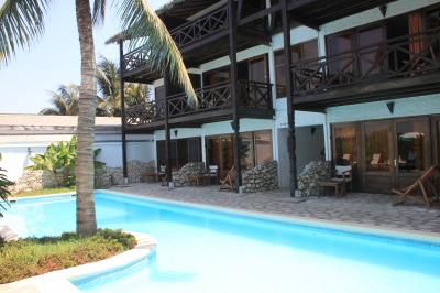 プールに面した客室