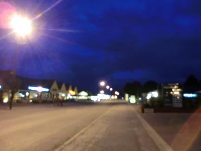 夜はこんな感じ。小さな懐中電とを持っていくとよいですよ☆