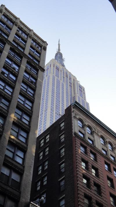 ちょっと見上げればエンパイアが！