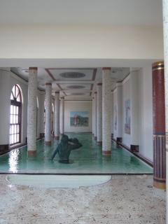 スパエリアにある温泉プールです。もちろん水着着用で！