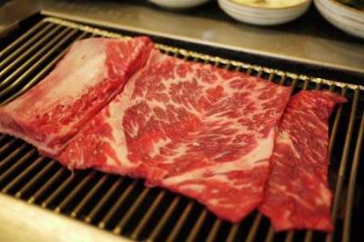 王（ワン）カルビです。（生）
