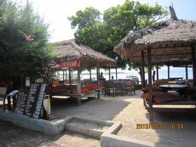 ギリ・トラワンガンのメインストリート沿いにあるお店なのですが・・・