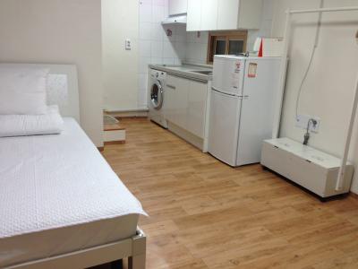 キッチン、冷蔵庫、ランドリー