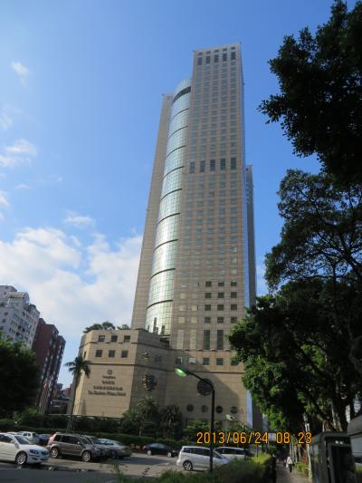 まあ一人で行くところではない