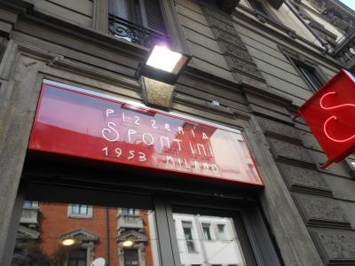 ここのピザはマストです！