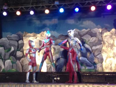 ウルトラマンのショーと写真撮影が楽しめる
