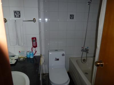 バスタブの排水は悪い