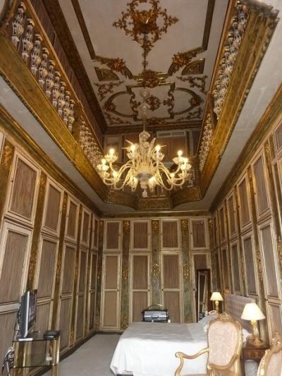 元々このお屋敷の図書室だったお部屋。客室とは凄過ぎる