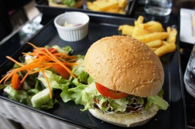 ハンバーガーも美味しいカフェ