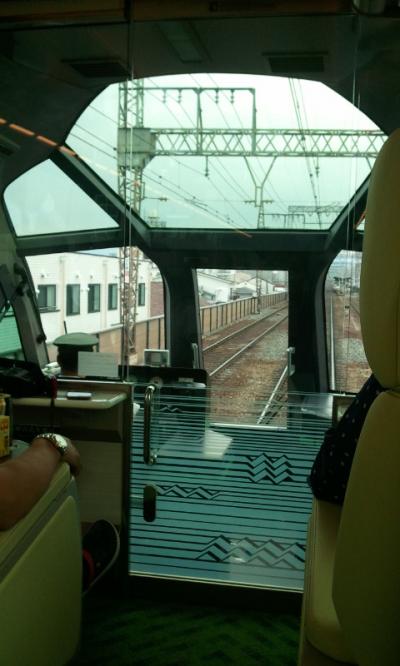 新幹線グリーン車より快適な豪華特急