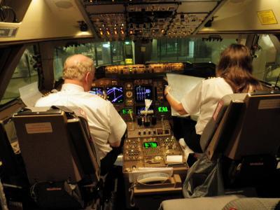 ハワイ路線のビジネスクラスシートは日系よりハイレベル