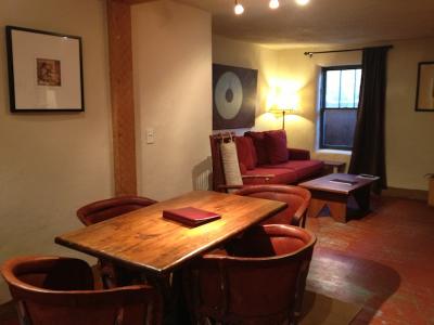 ダイニングとリビングルーム