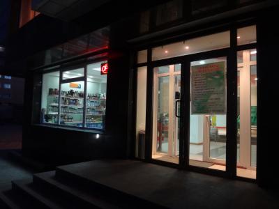 ホテルの隣の売店