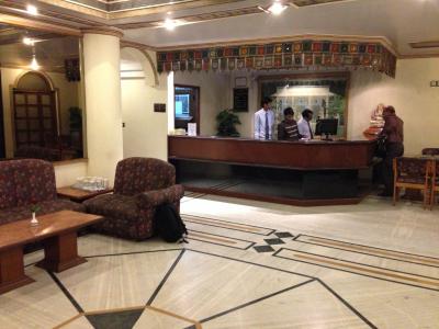 フロントデスク