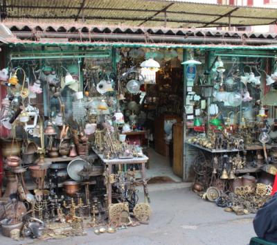 ほんの少しだけど、開催日以外でもお店やってます。