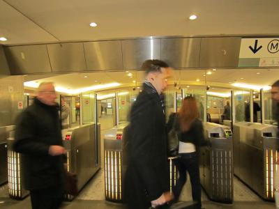 少し不便なメトロ