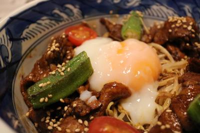 温たまらん丼８５０円。