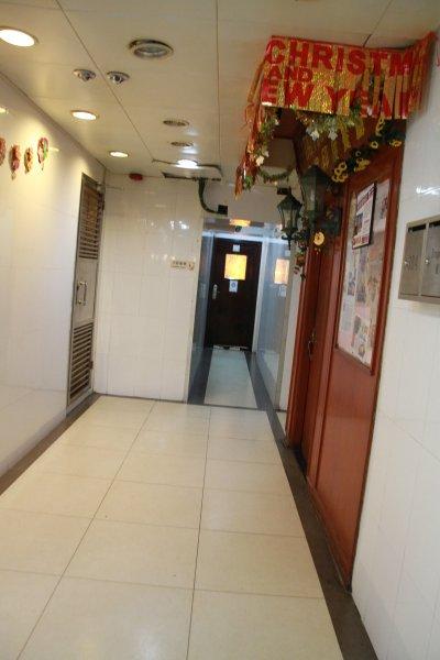 チョンキンマンションB棟3階エレベーター前