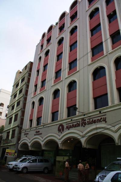 ホテルはマドゥライ・ジャンクション駅近くの街の中心部に立地。