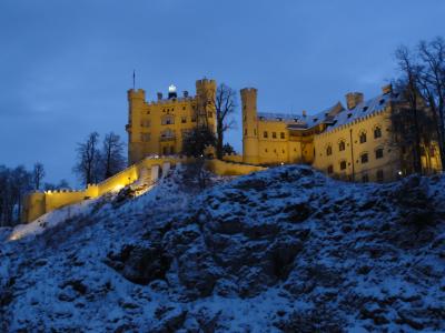 ホテルから見た夕方のホーエンシュヴァンガウ城