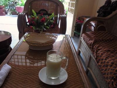 チェックイン時にはウエルカムドリンクのフルーツシェイクを