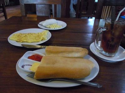 シンプルですが、パンが非常においしかった朝食