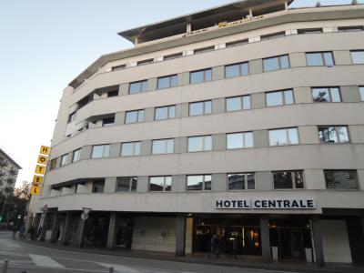 外の音や隣室の音がうるさかった