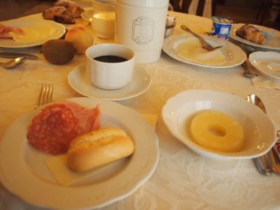 シンプルな朝食。