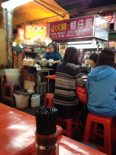 噂通りの賑やかさ。