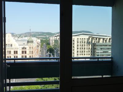 眺めがよく、遠くに漁夫の塔も見える