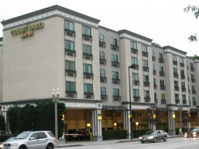 Old Pasadenaにあります