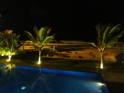 夜のフロントからの眺め