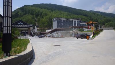 広い敷地の庭園ホテル。