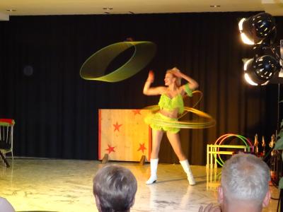 ロビーでマジックショーをやっていました。