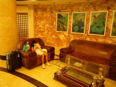 ロビーのソファーです