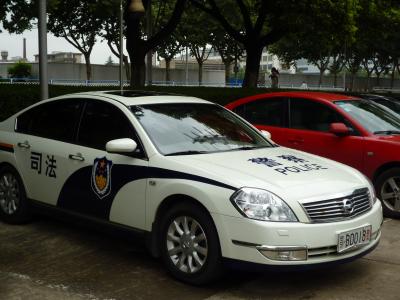 駐車場に停まっていたパトカー