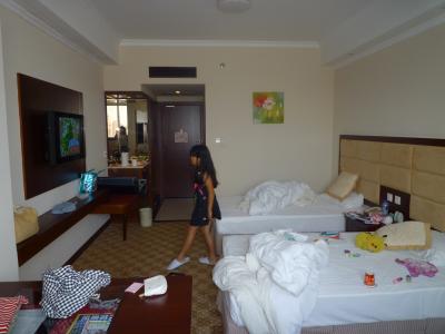 ちらかっています。子供との旅行なんで・・・