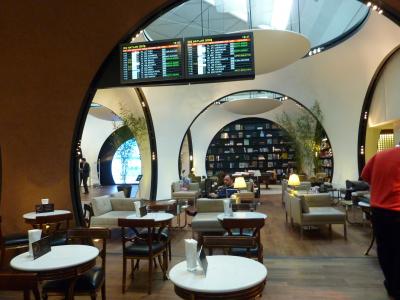 異空間を楽しむラウンジ