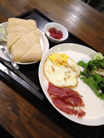 朝食はアメリカンまたは韓国家庭式から選べます。