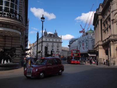 ホテルを出ての眺望。まさにロンドンです。