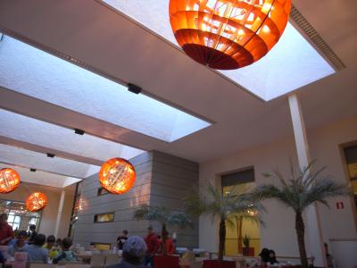 食堂の飾りも楽しい。