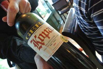 併設のレストランでGereのワインを楽しめます。