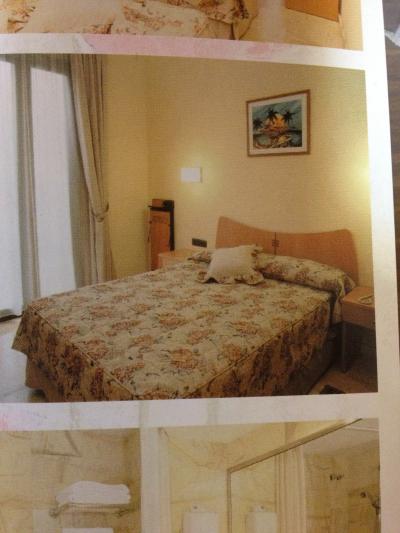 石鹸・シャンプー・バスジェル・靴磨き・コップがアメニティです