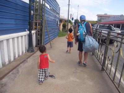 港まで、１歳の子でも歩いて行ける距離です。