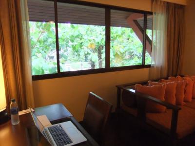 アンコールワット徒歩圏内。真ん前にあるラグジュアリーホテル。